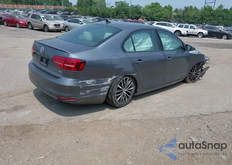 2015 Volkswagen Jetta 1.8T Sport из США, поврежденный, VIN 3VWD17AJ3FM400653